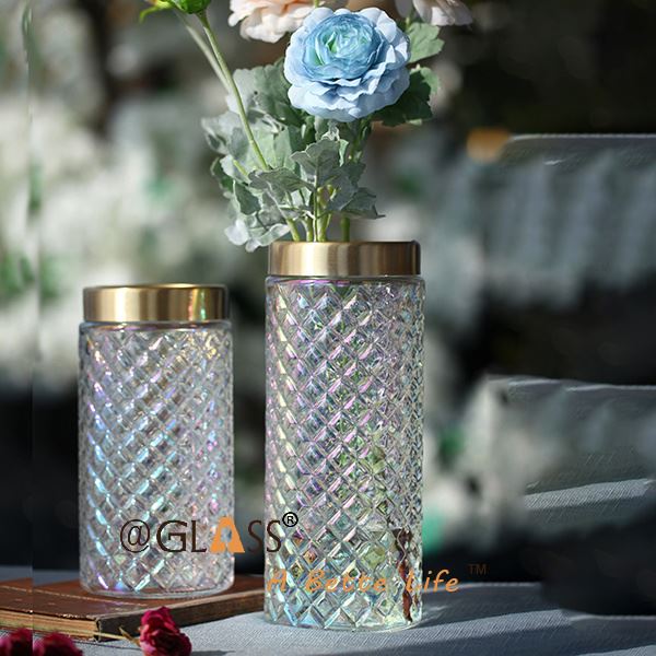 Vas kaca berbentuk berlian