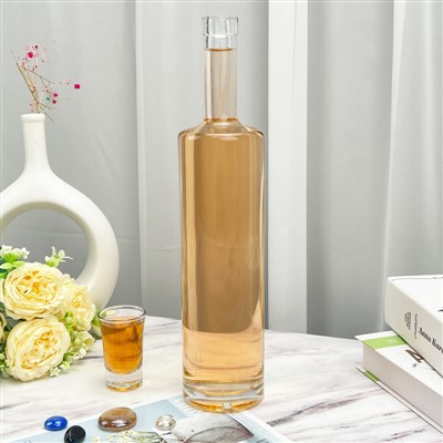 Botol minuman keras kaca silinder